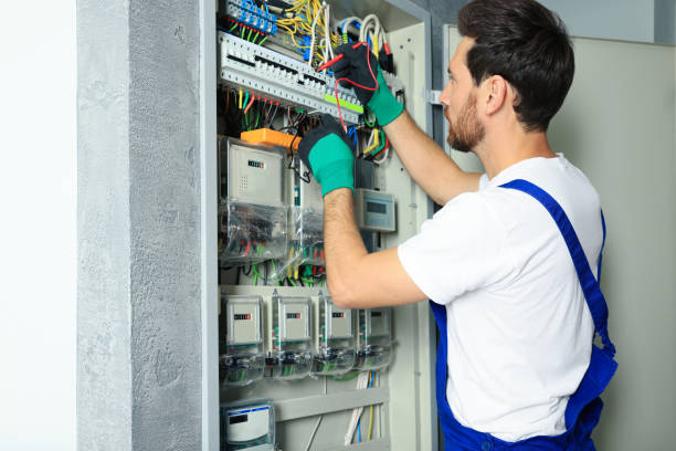 Best Local Electrician Companies  in Riverton, IL