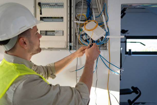 Best Emergency Electrical Repair  in Riverton, IL